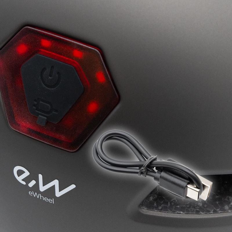 eWheel Helm CP03 mit LED Beleuchtung schwarz